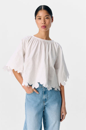 Kamma Top - pilvitanssija