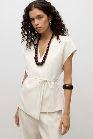 Vannah V-kaula-aukkoinen Midi-liivi - koivu