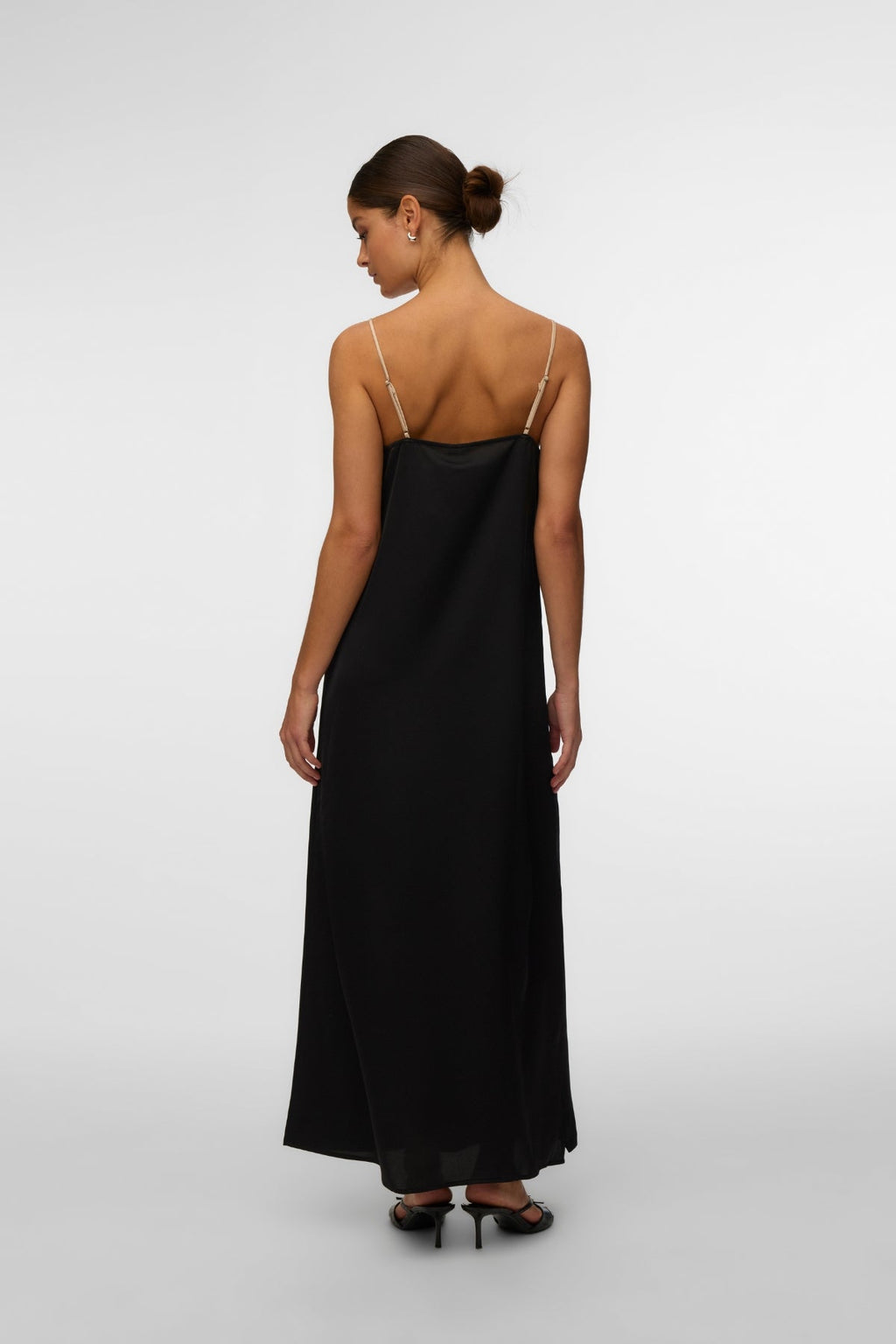 Joy Singlet Nilkkamekko - Sementtimusta kontrasti