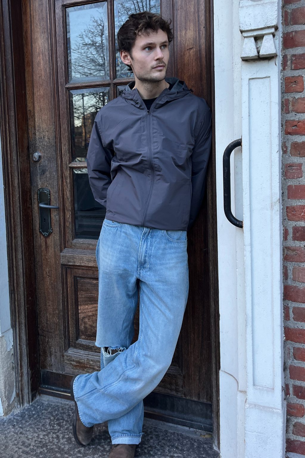 Windbreaker - tummanharmaa