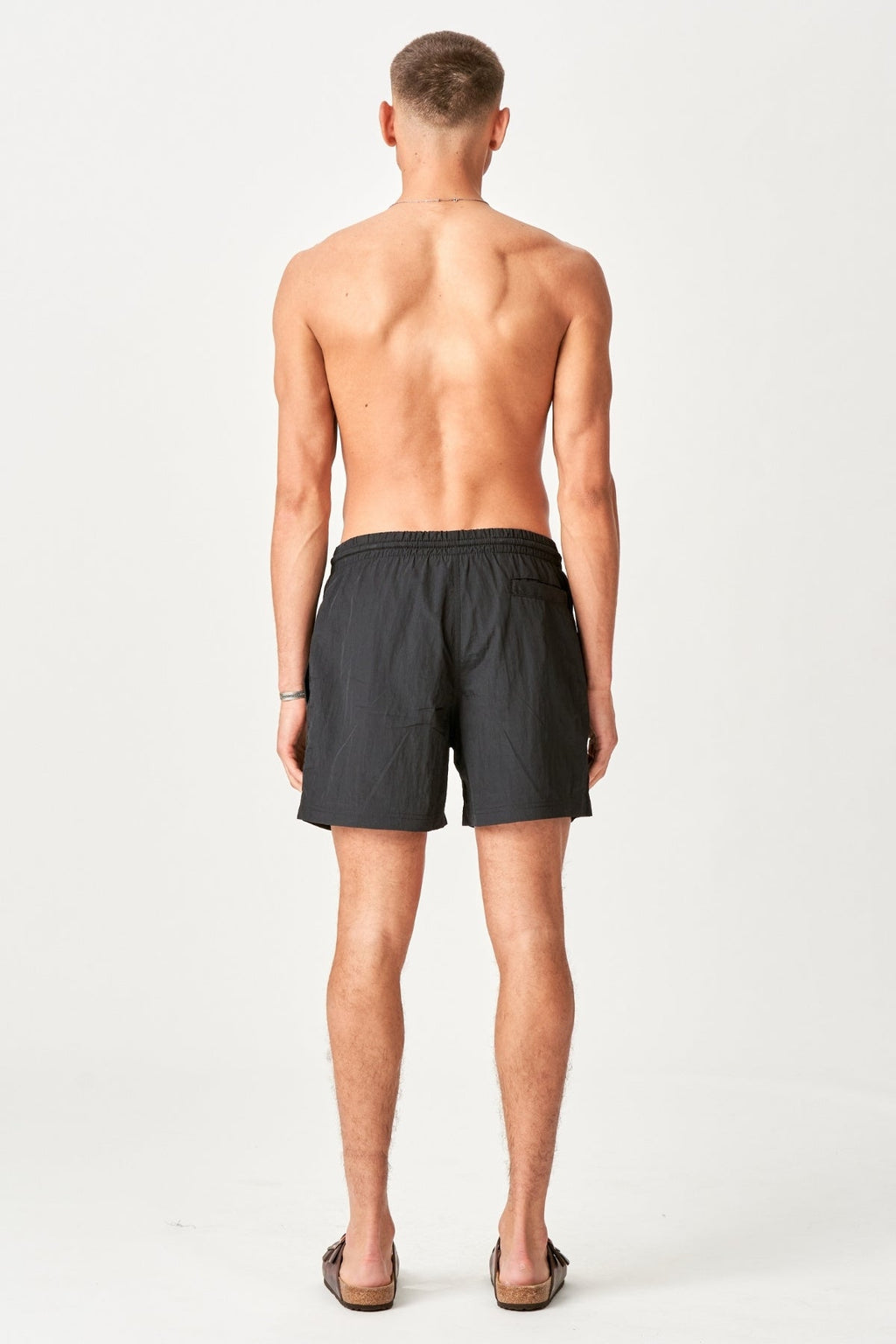 Premium Uida Shorts - musta