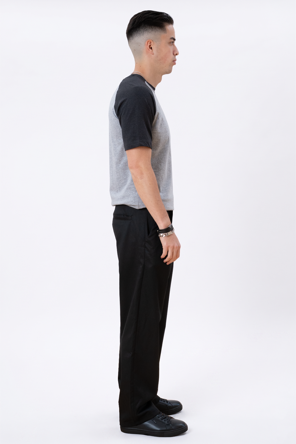 Basic Ragan T-paita-mustavalo harmaa