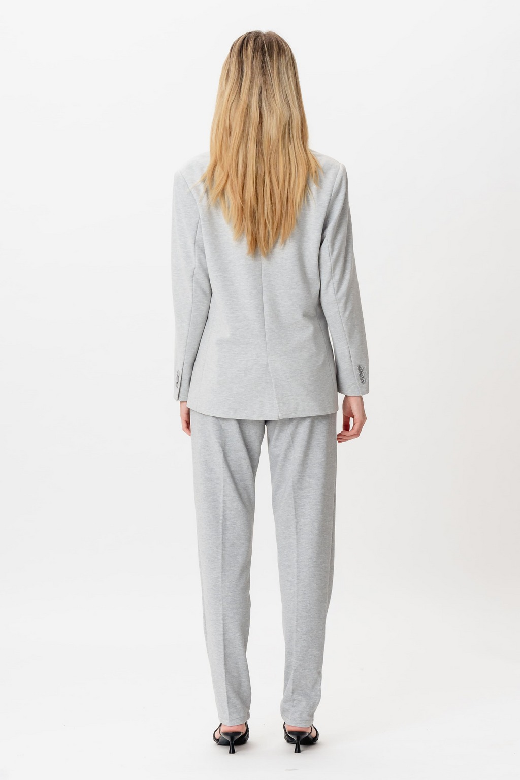 Performance Naisten puku (vaaleanharmaa) - pakettitarjous