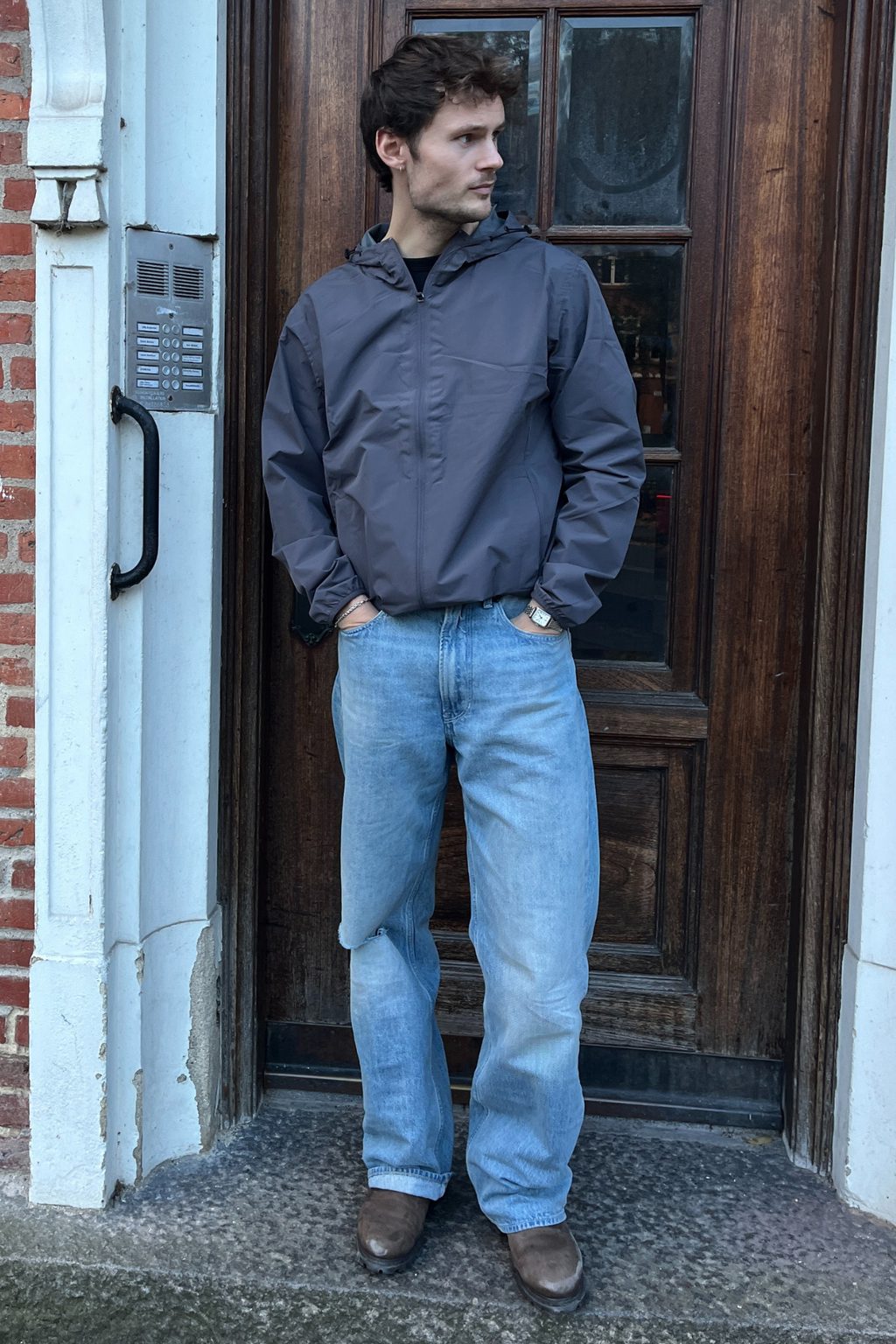 Windbreaker - tummanharmaa