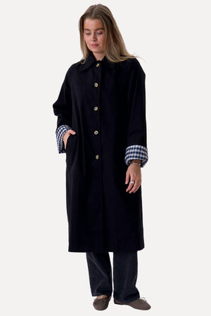 Livia Trenchcoat - musta