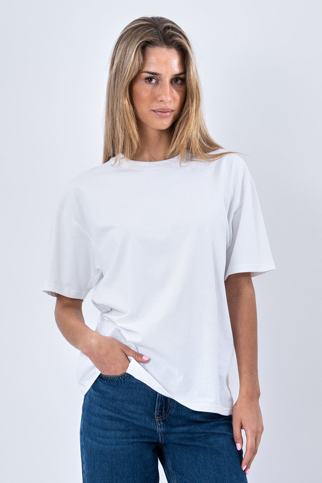 Basic T-paidat - Naisten (9 kpl)