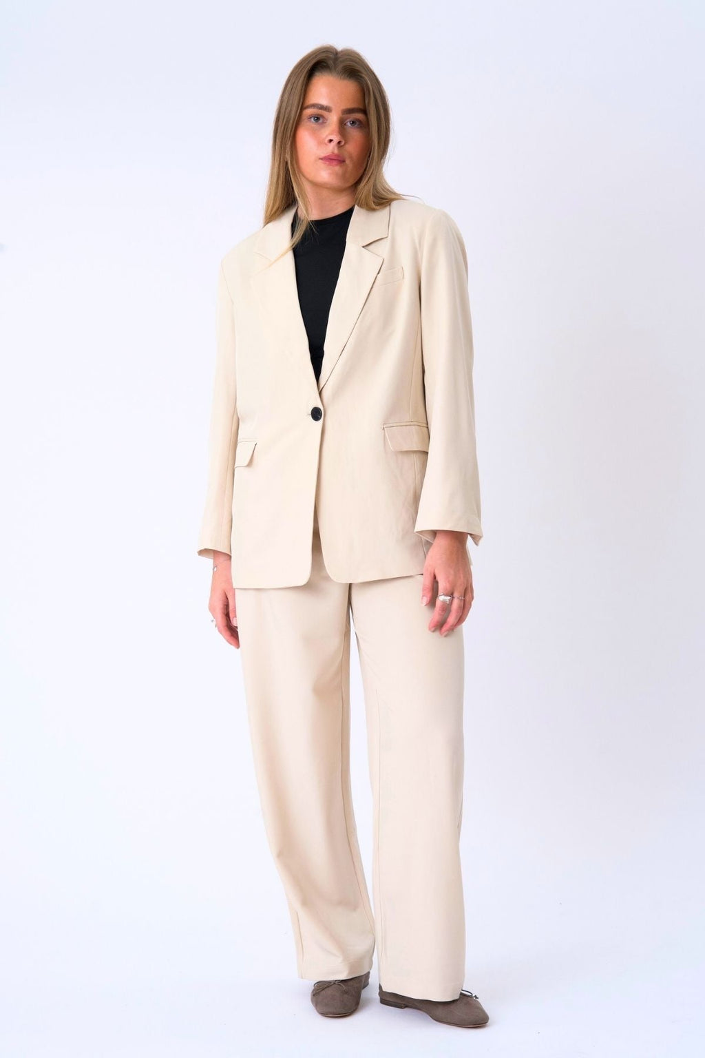 Ylisuuret bleiseri - beige