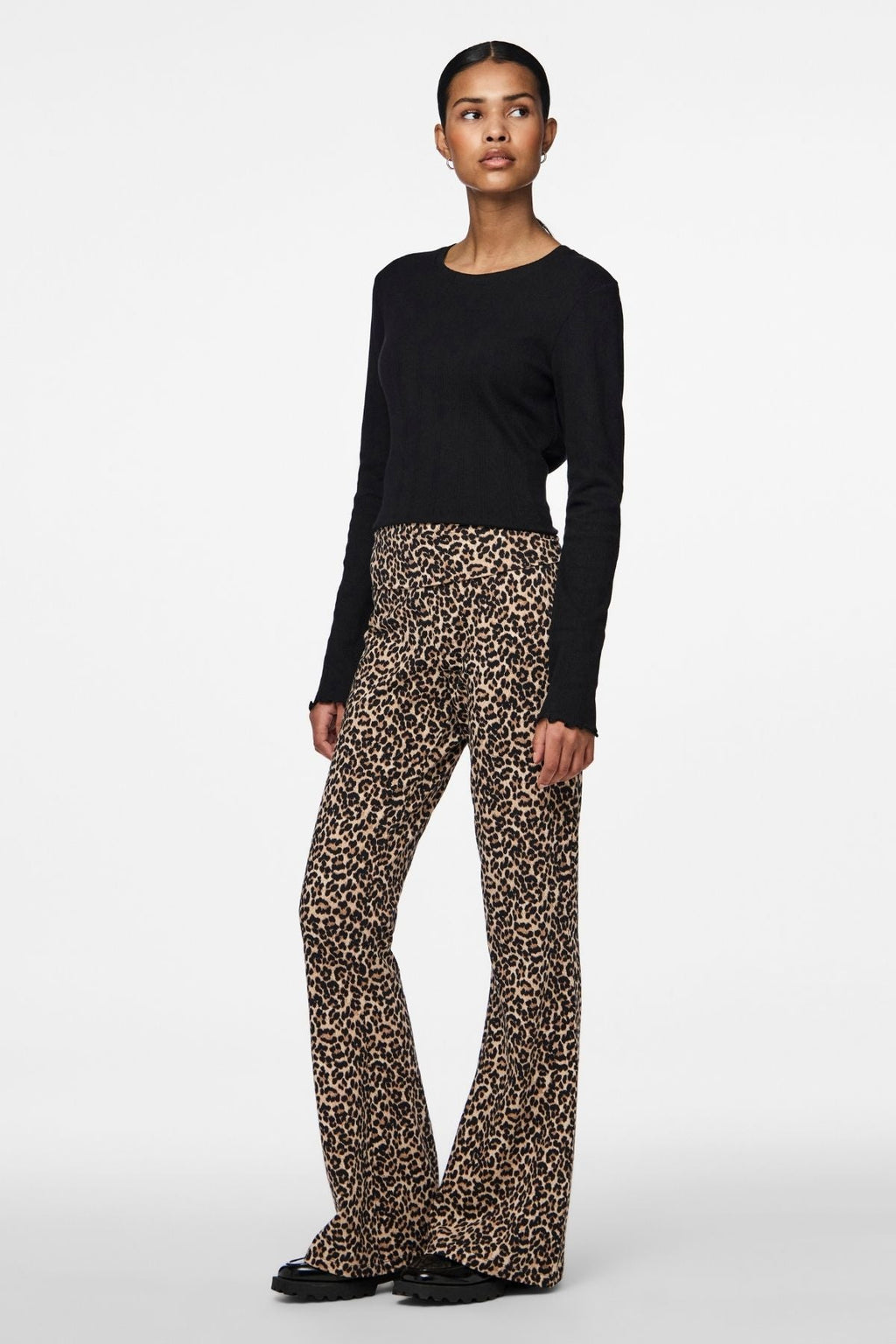 Marie O -kaula -poin Top - Musta