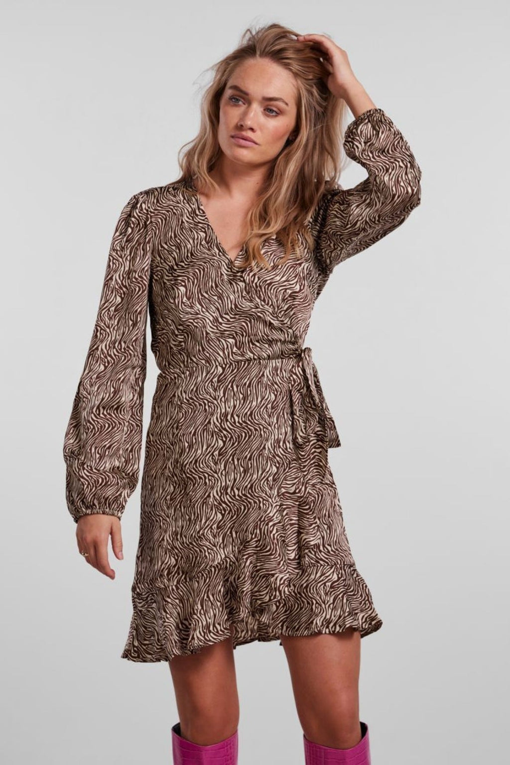Julia Wrap Kjole - Sikuri kahvi
