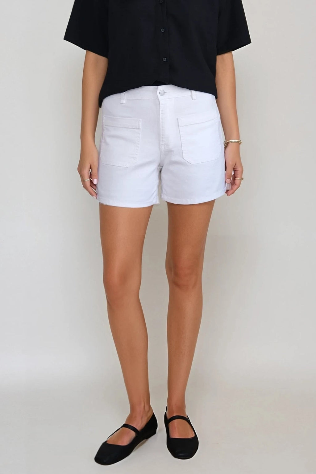 Jihan Ellenhw Shorts - Pilvitanssija