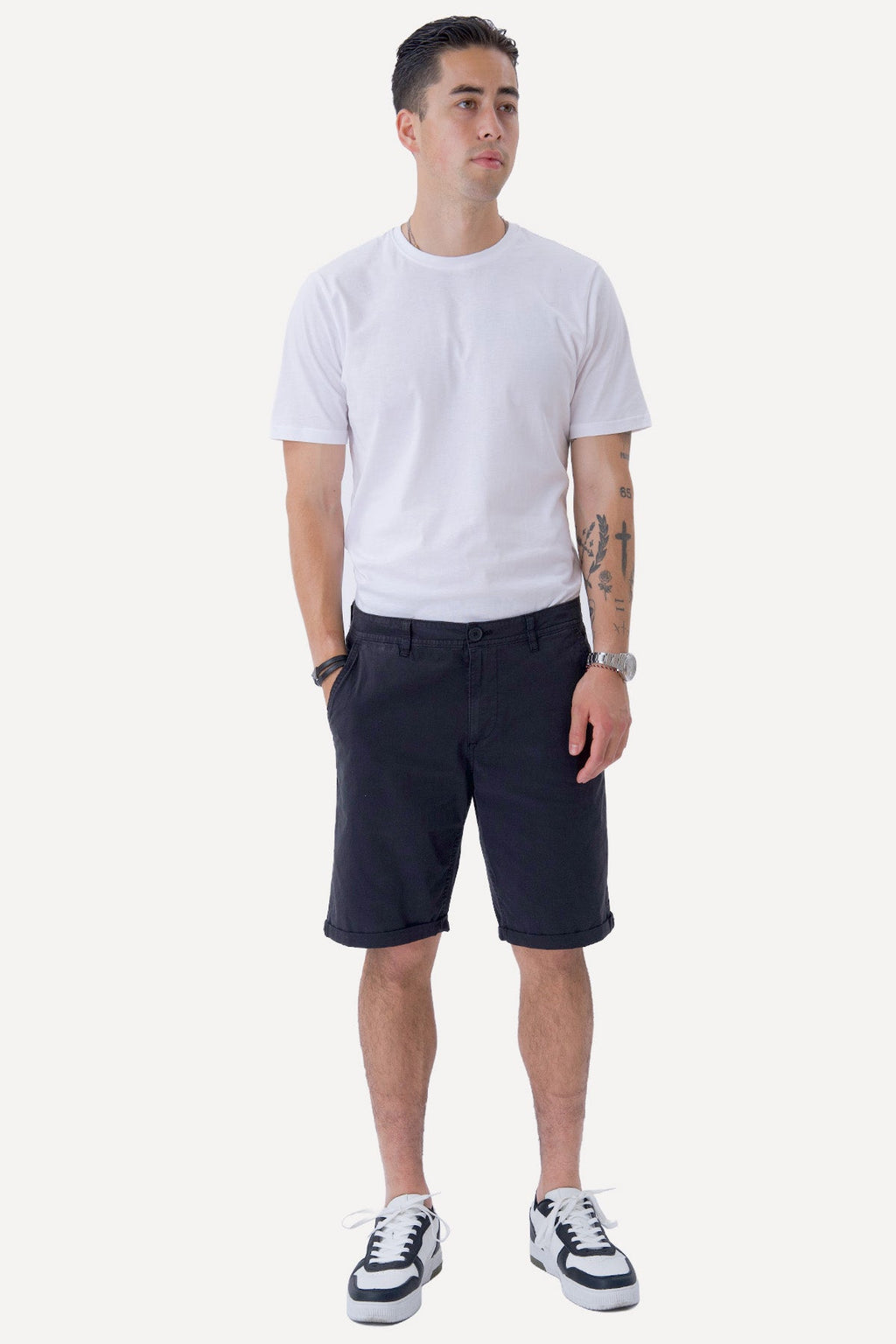 Chino Shorts - Musta