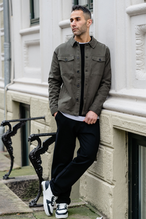 Twill ylipaidan - tumma oliivi