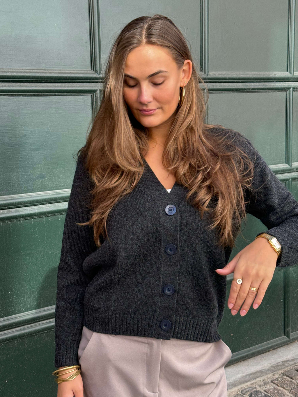 Neulottu neuletakki - tummanharmaa melange