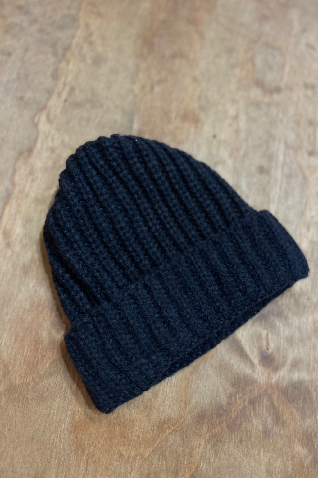 Ribbed Beanie - Musta