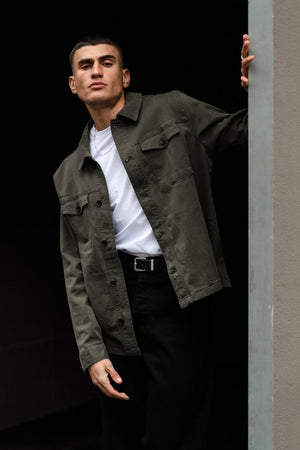 Twill ylipaidan - tumma oliivi