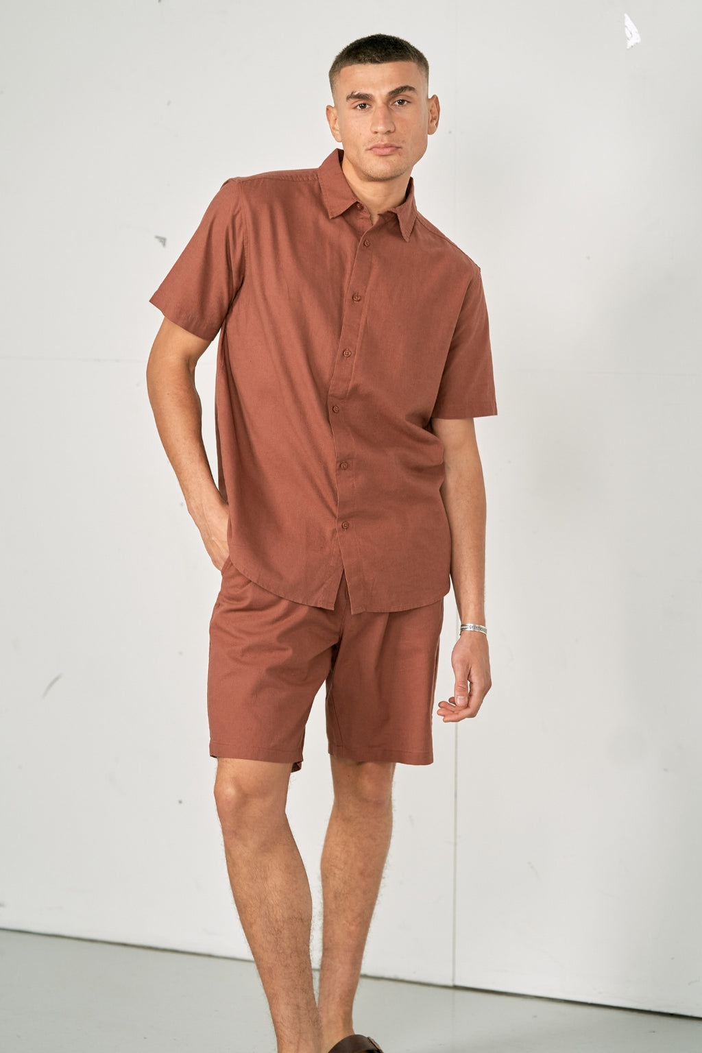 Pellavajoukko lyhythihainen paita + liinavaatteet Shorts - Terracotta (paketti)
