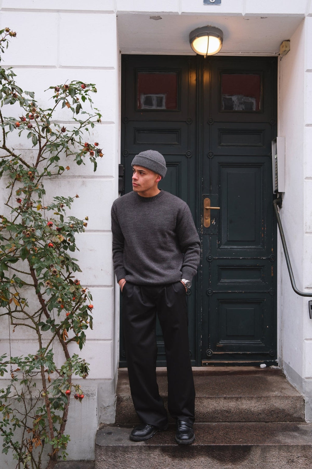 Easton Knit - tummanharmaa