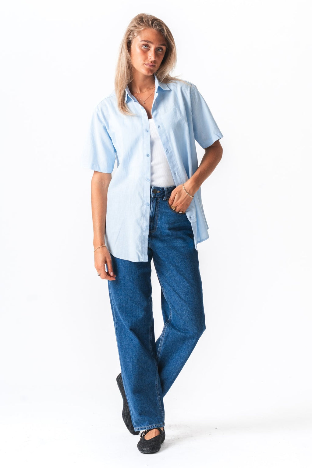 Lyhyen hihan pellavapaita - vaaleansininen