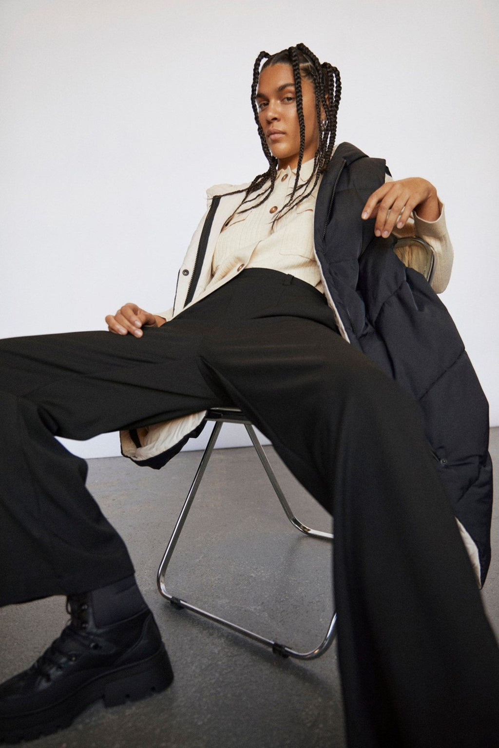 Lisa leveä housu - musta