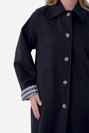 Livia Trenchcoat - musta