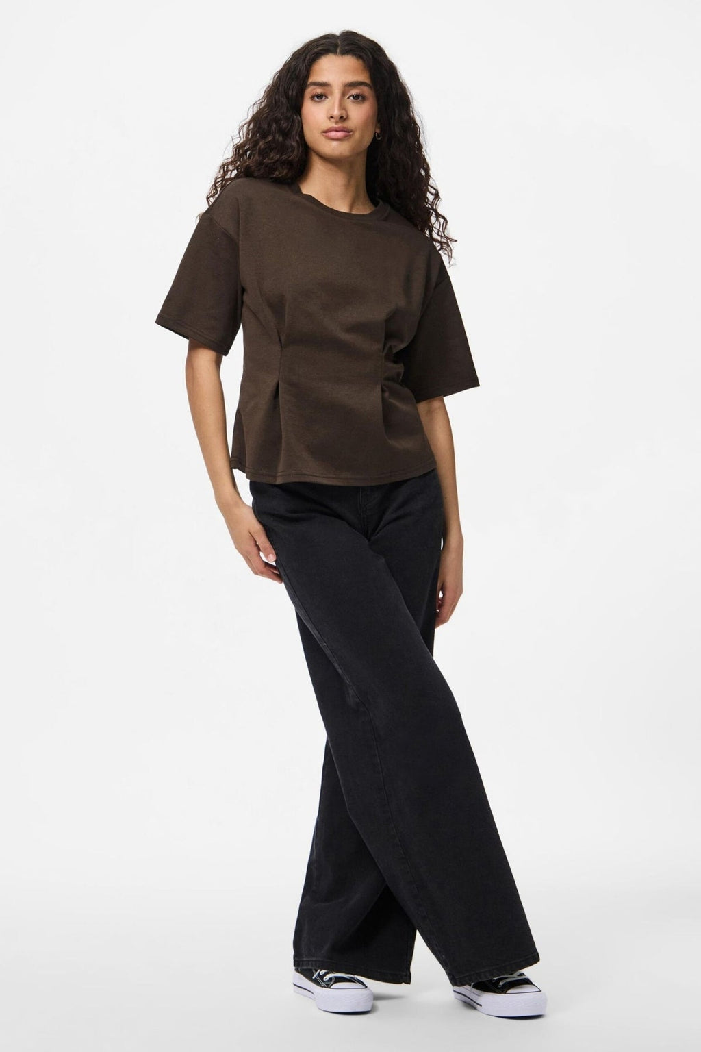 Skylar O -kaula -asennettu tee - DelicioSo