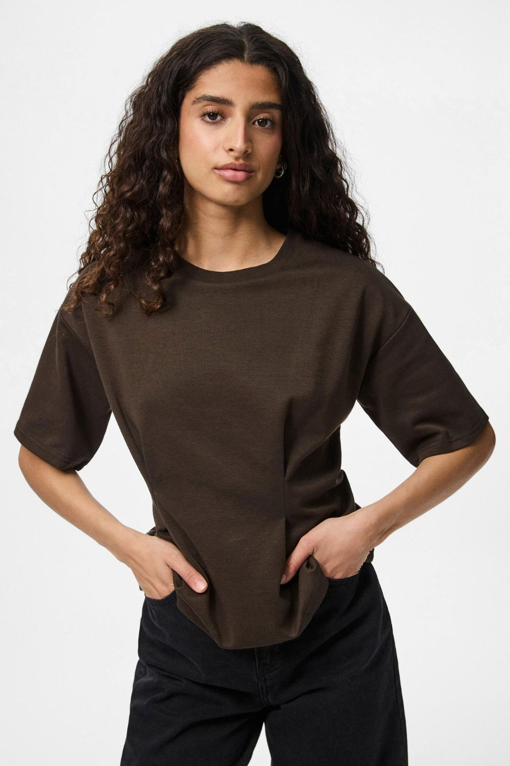 Skylar O -kaula -asennettu tee - DelicioSo