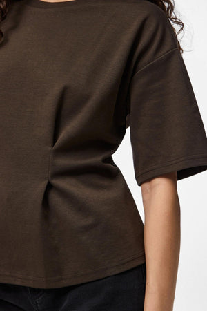 Skylar O -kaula -asennettu tee - DelicioSo