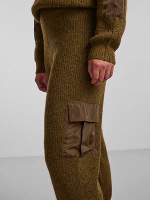 Nauran neulotut housut - kuusen vihreä