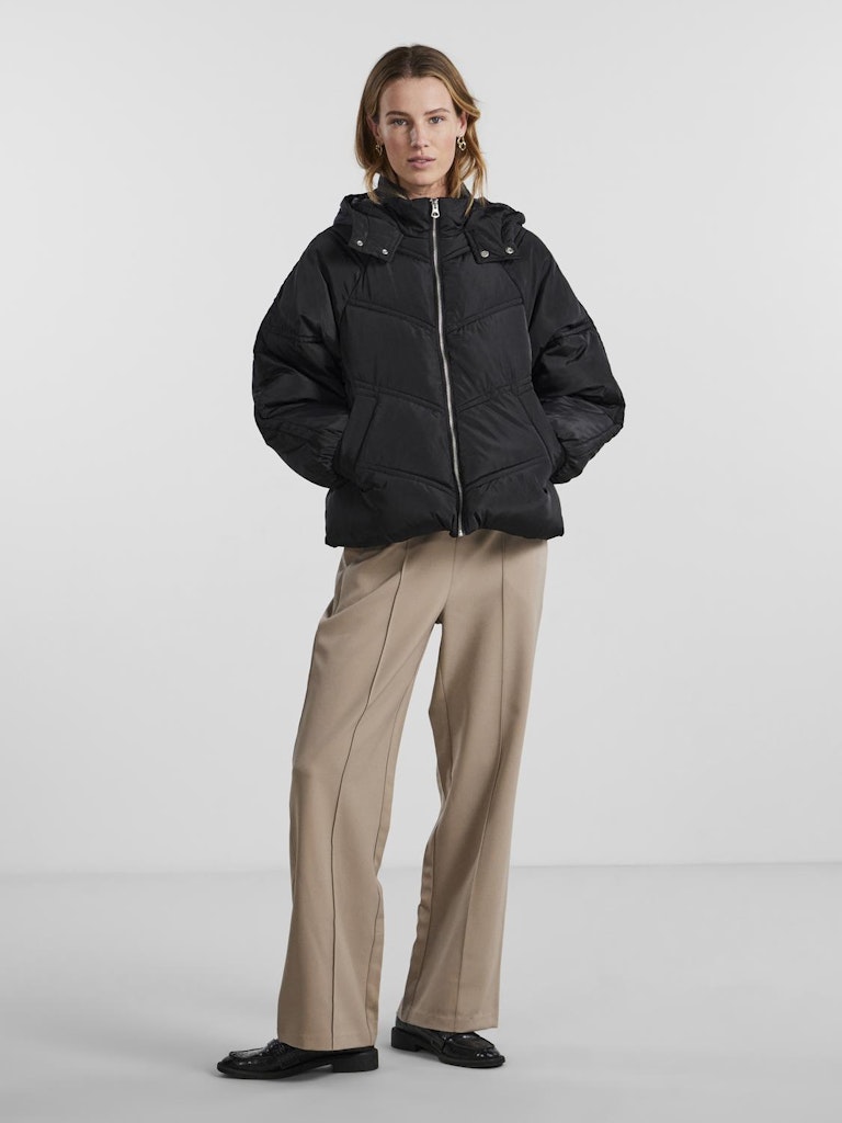 Neli City Puffer -takki - musta