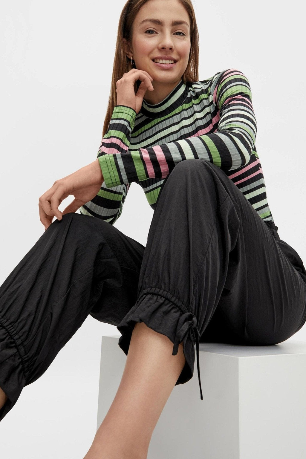 Silenan korkea vyötärö housut - mustat