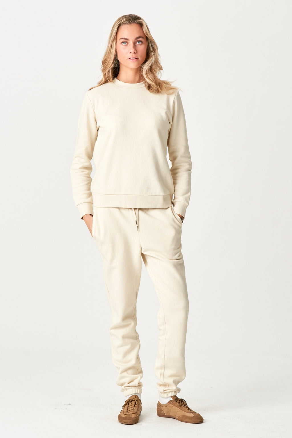 Basic Hikipuku Crewneck (Light Beige) - pakettikauppa (naiset)