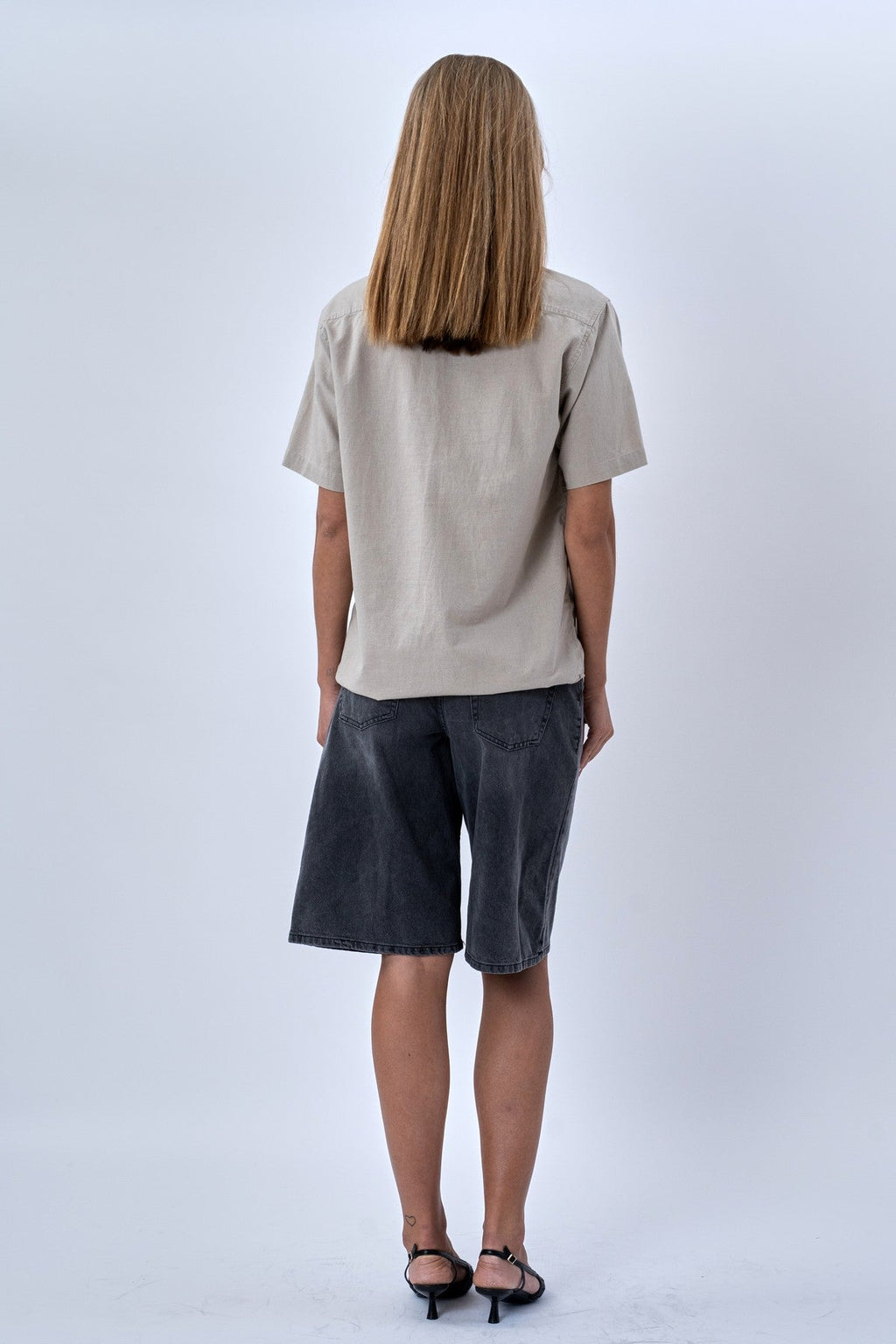 Lyhyen hihan pellavapaita - hiekka