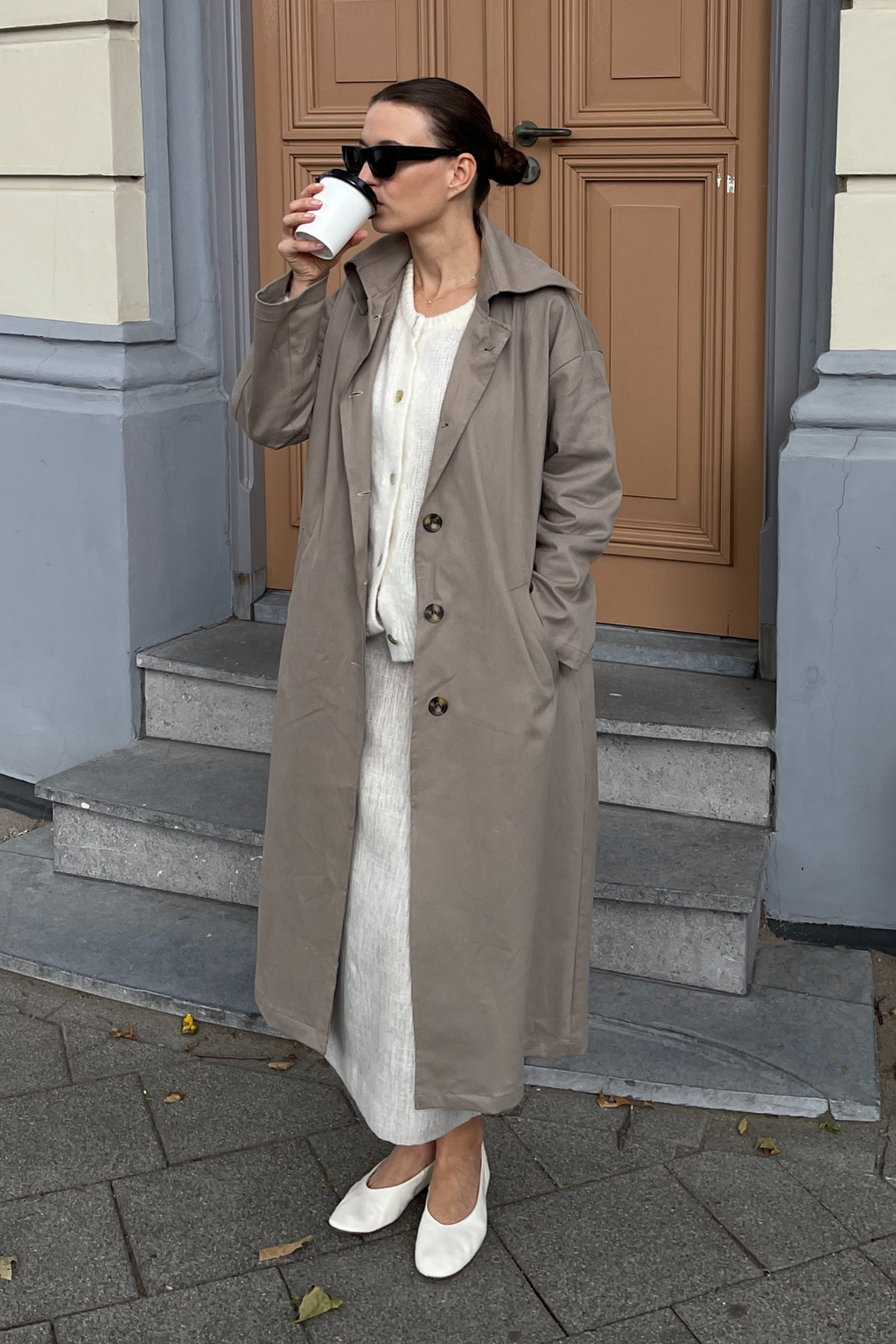 Carla Trenchcoat - hiekka