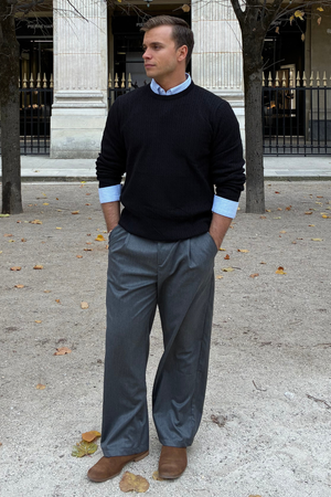 Pulloveri kaapelineule - musta