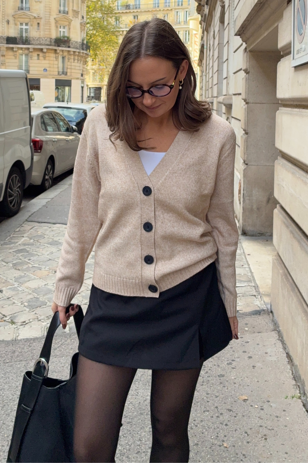 Amina Skorts - Musta