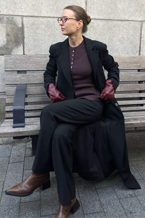 Ukino o -kaula -neulottu neuletakki - suklaan luumu