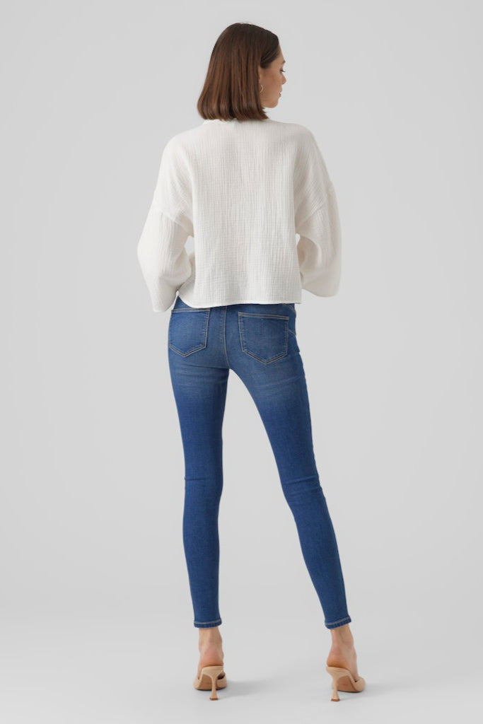 Natali -satopaita - lumivalkoinen