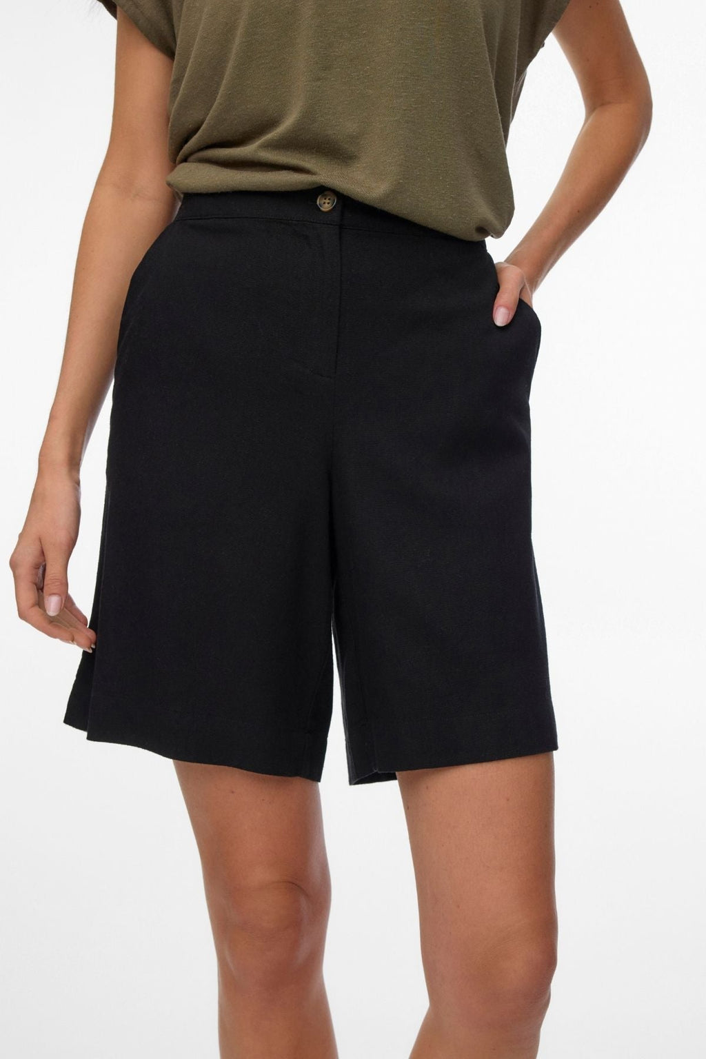 Natali Shorts - Musta