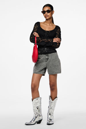 Abbi Shorts - vaaleanharmaa farkku