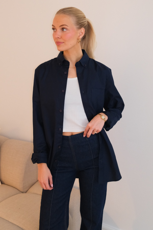 Boyfriend Oxford -paita - laivasto