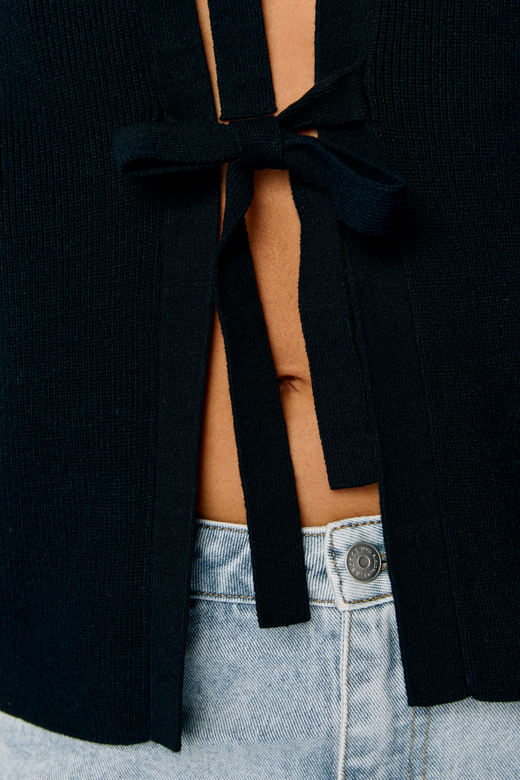 Julla Parvi 2/4 neulottu neuletakki - musta