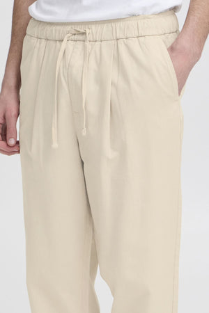 Brendan rentoutui Pants - beige