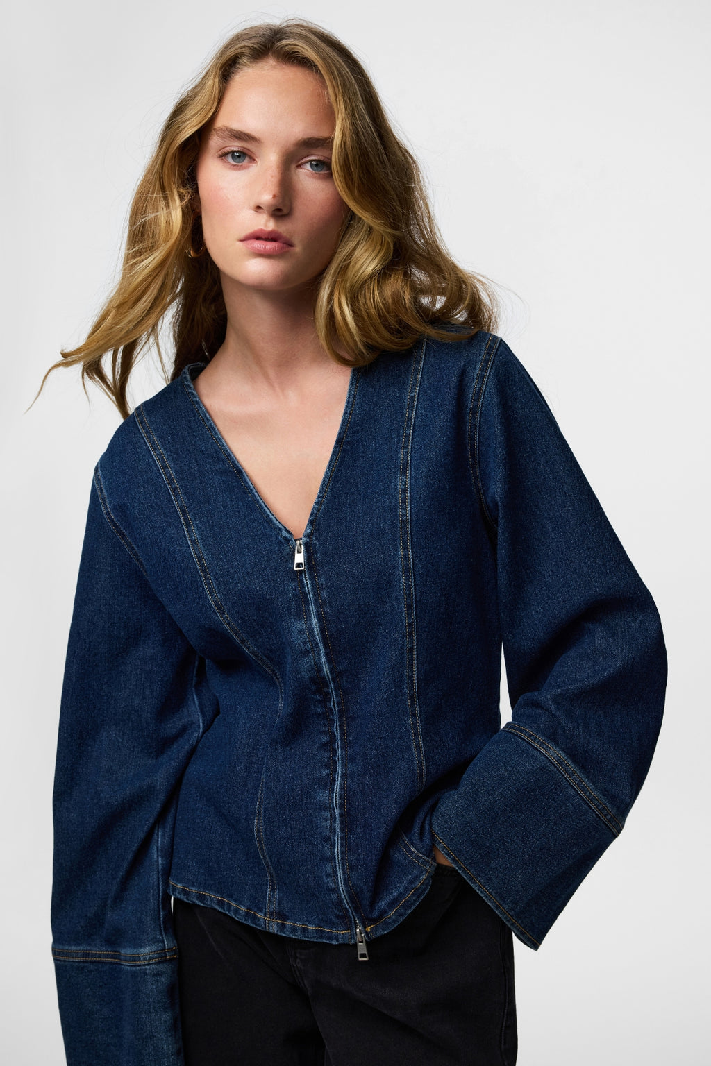 Flora Denim Shirt - Tummansininen Denim