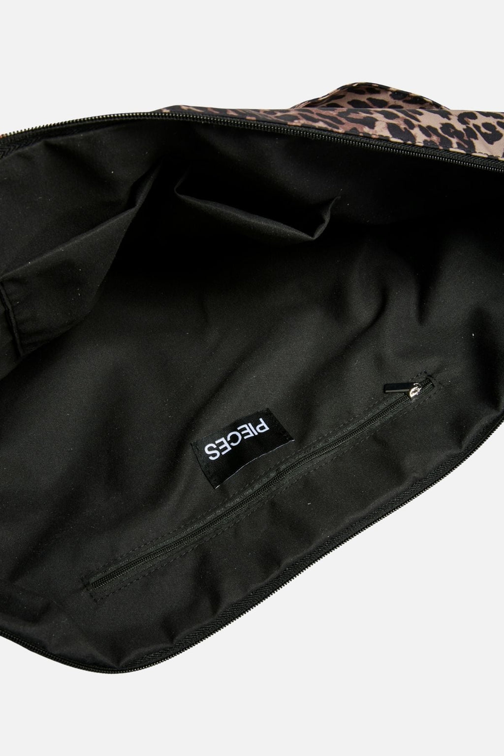 Amanda Xl Bumbag - musta leo