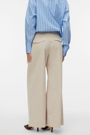 Meng MidWaist ryppyiset leveät housut - sementti