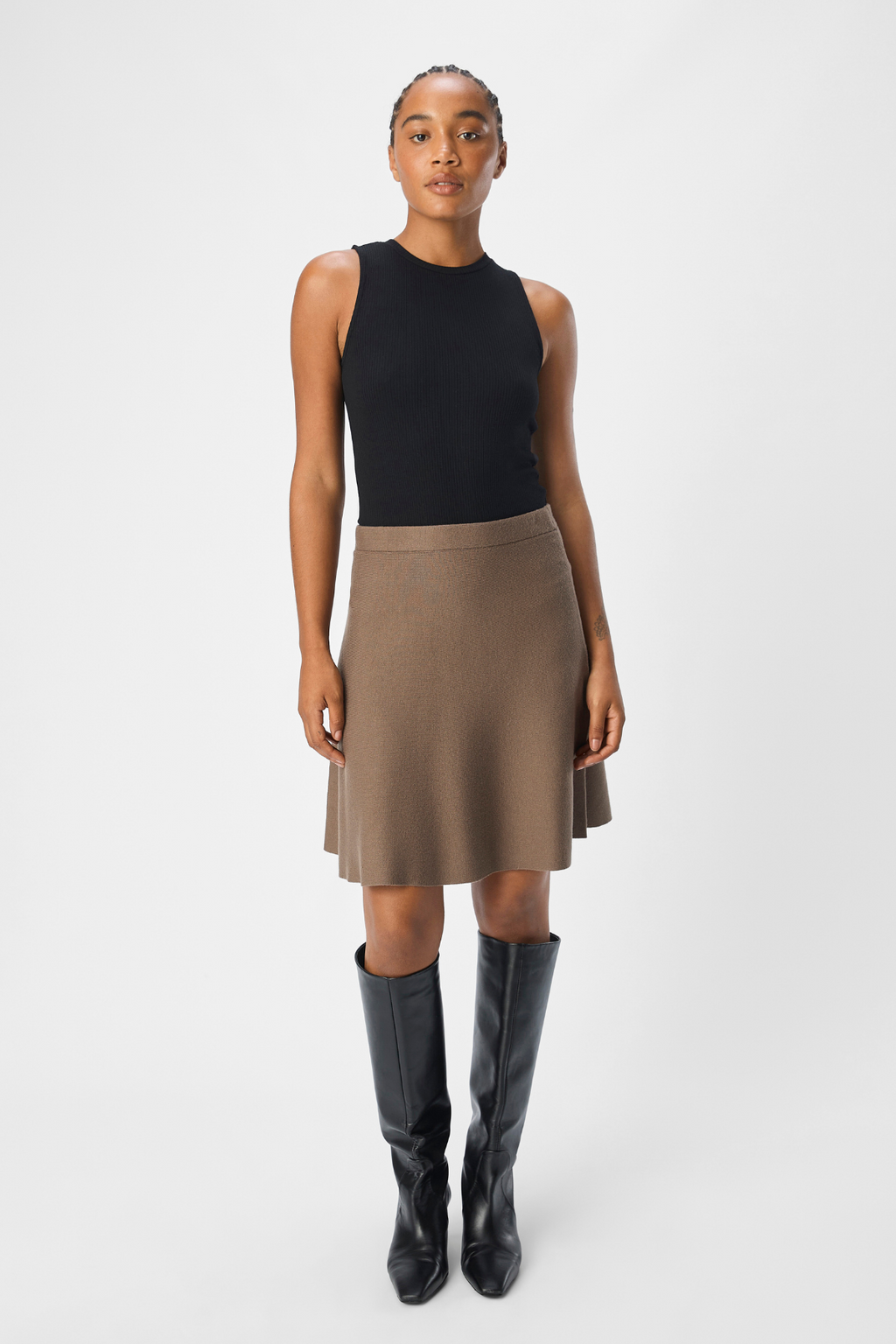 Reynard HW Lyhyt neuloshame - Morel