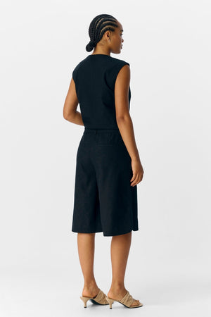 Aura bermuda Shorts - musta