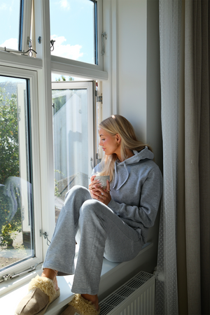 Essential hupullinen naisten pusero - harmaa