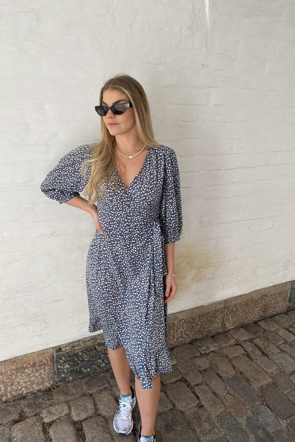 Olivia 3/4 Wrap Midi -mekko - Sininen Mirage