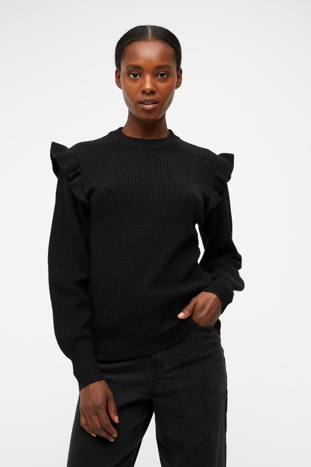 Malena Ruffle Pullover - Musta